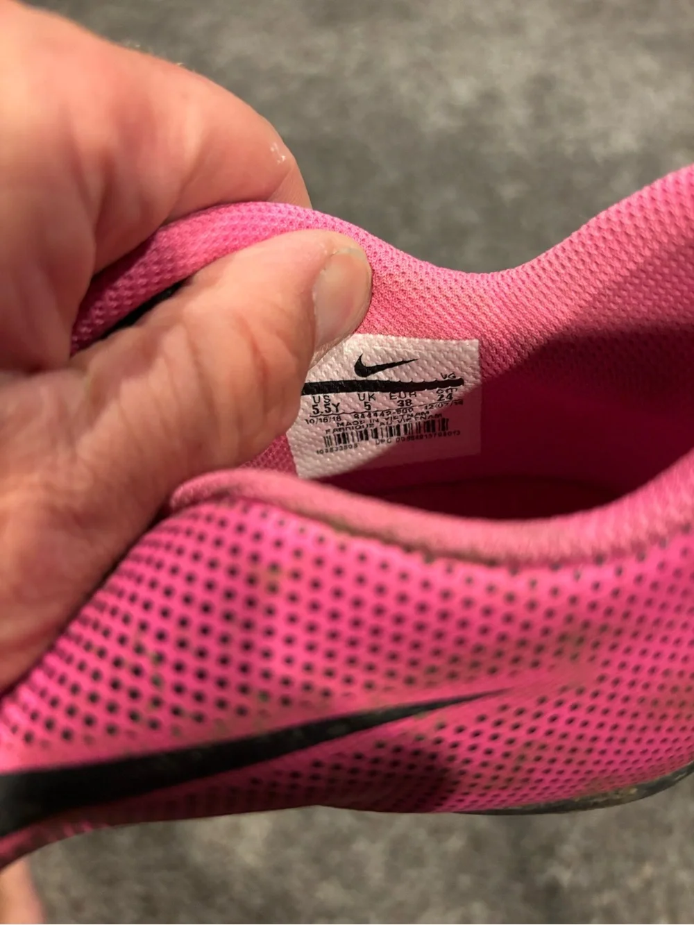 Nike size 5y